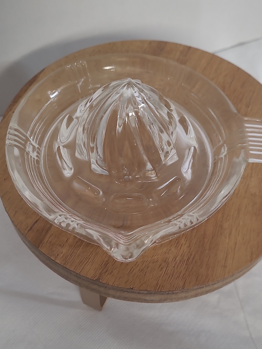 Vintage Clear Glass Citrus Juicer - Home Dining
